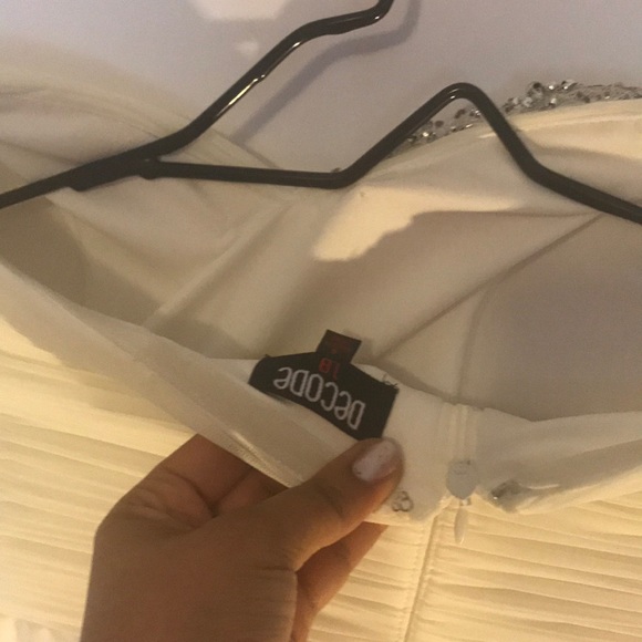 DECODE 18 - Picture 8 of 8